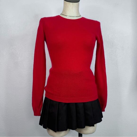 Cashmere Red Fitted Crew Neck Sweater Size XS Tahari Pure Luxe Office Christmas - Picture 2 of 6